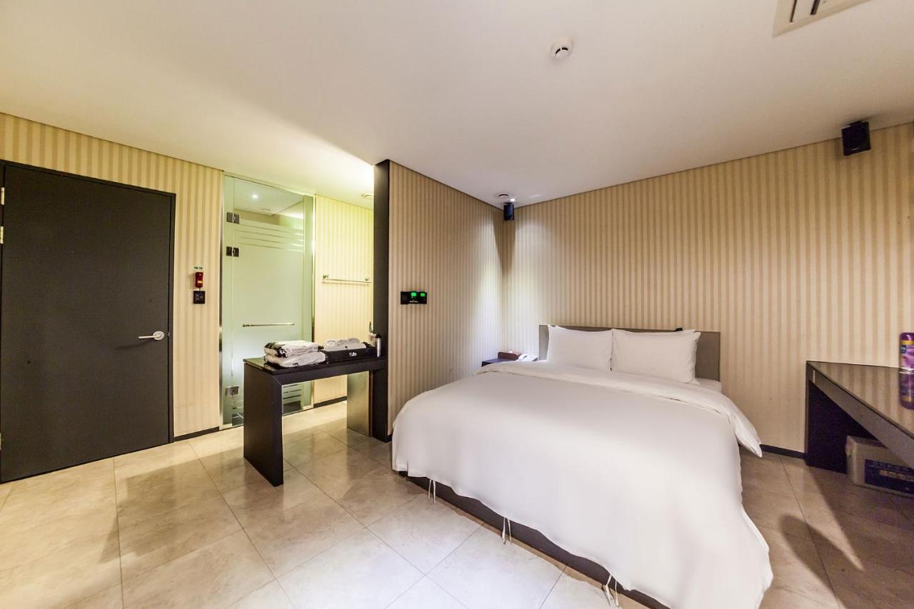 Jbis Hotel Uijeongbu Экстерьер фото