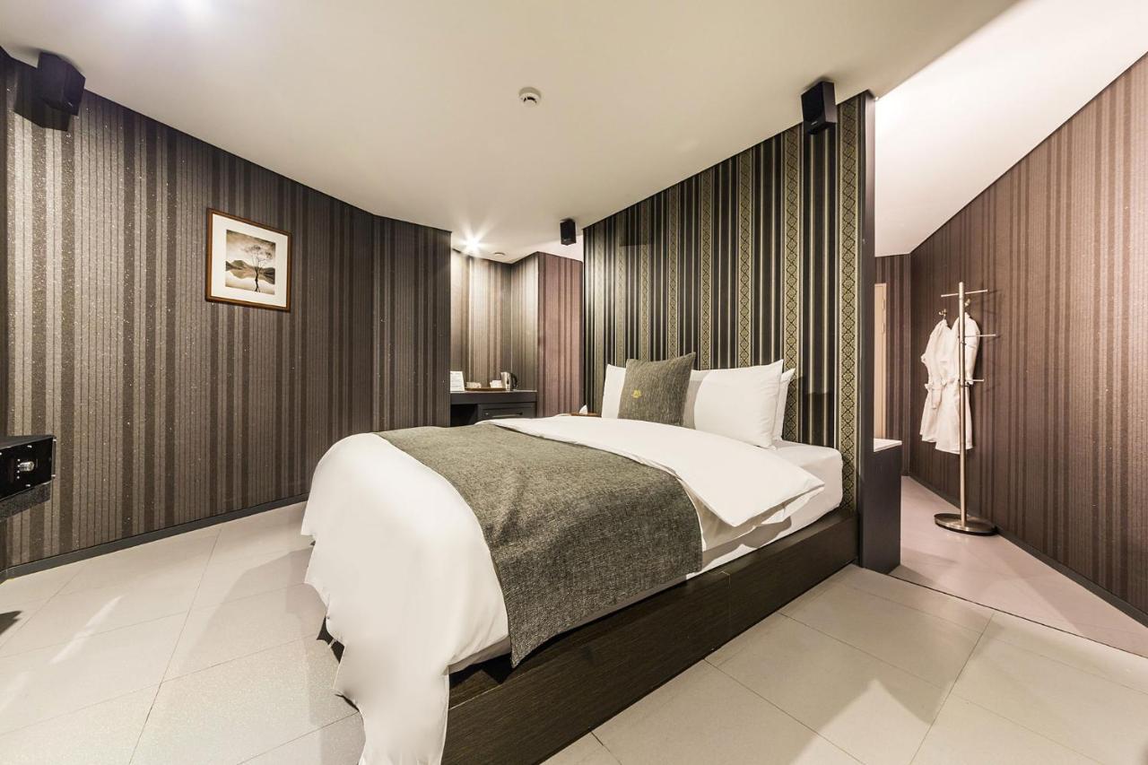 Jbis Hotel Uijeongbu Экстерьер фото