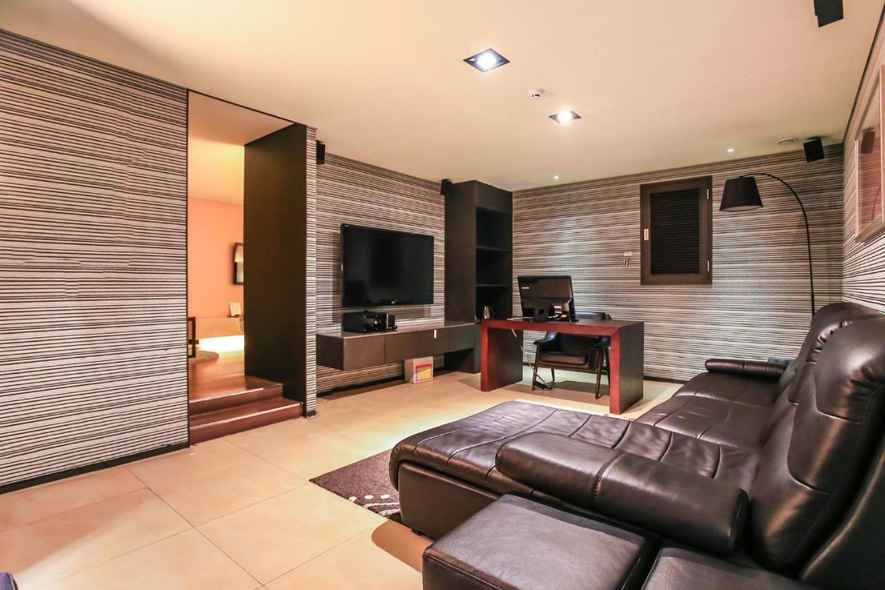 Jbis Hotel Uijeongbu Экстерьер фото